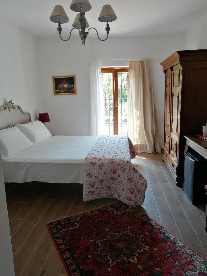 Al Rustico Hotel Torbole Sul Garda Exterior foto